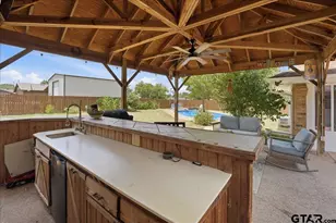 130 Mulberry, Van, TX 75790 - Photo 1