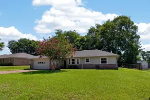 913 Christopher Dr, Whitehouse, TX 75791 - Photo 2