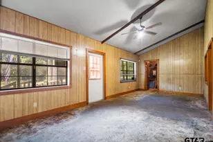 562 Co Rd 4204, Jacksonville, TX 75766 - Photo 8