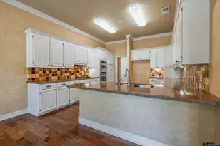 1431 Hollytree Pl, Tyler, TX 75703 - Photo 12