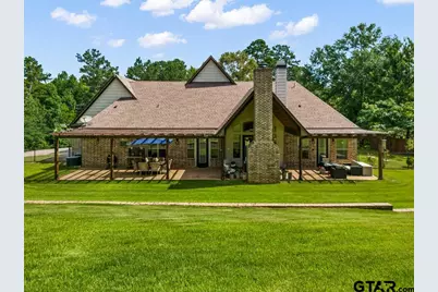1647 E Mountain Street S, Longview, TX 75604 - Photo 36