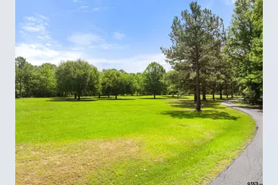 4930 W Twin Lakes Drive, Tyler, TX 75704 - Photo 2