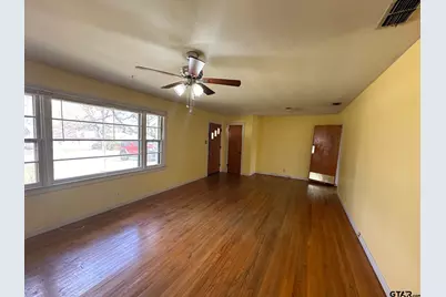 403 Seagle St., Tyler, TX 75701 - Photo 2