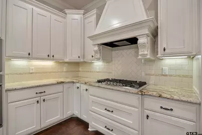 7308 Princedale, Tyler, TX 75703 - Photo 8