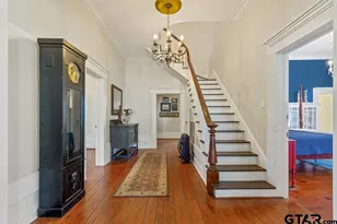 301 W Larissa, Jacksonville, TX 75766 - Photo 2