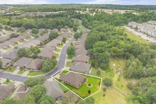 1837 Hollylake Cir, Tyler, TX 75703 - Photo 36
