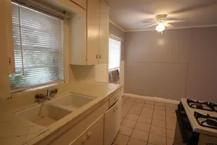 518 W Charnwood Unit A, Tyler, TX 75701 - Photo 6