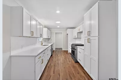 2403 Brookhaven, Tyler, TX 75701 - Photo 14