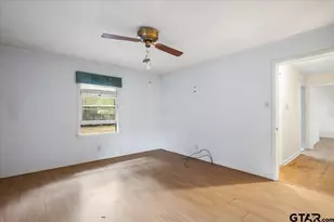 2105 Glenbrook Dr, Tyler, TX 75701 - Photo 14