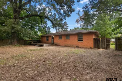 2105 Glenbrook Dr., Tyler, TX 75701 - Photo 20