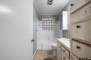 2105 Glenbrook Dr, Tyler, TX 75701 - Photo 12