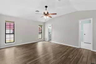 2209 Monica Ln, Palestine, TX 75803 - Photo 20