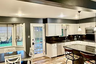 1302 Woodland Hills Dr, Tyler, TX 75701 - Photo 10