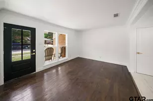 2314 Pleasant Dr, Tyler, TX 75701 - Photo 4