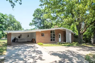 104 W Cayuga Dr, Athens, TX 75751 - Photo 2