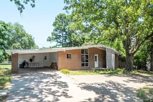 104 W Cayuga Dr, Athens, TX 75751 - Photo 2