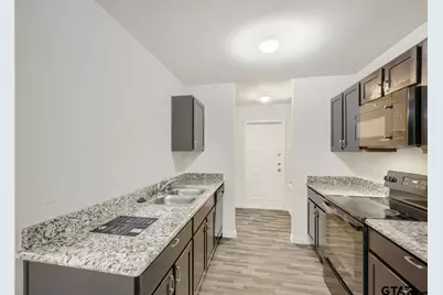 1221 N Whitten Ave, Tyler, TX 75702 - Photo 6