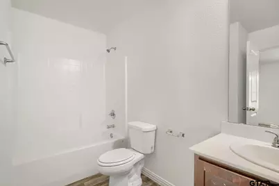 1221 N Whitten Ave, Tyler, TX 75702 - Photo 14
