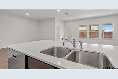 1940 Freeman Street, Tyler, TX 75704 - Photo 6