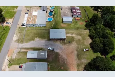 2000 E Murchison St, Palestine, TX 75801 - Photo 36