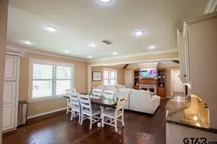 903 David Dr, Palestine, TX 75803 - Photo 8