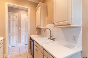 2329 Dietz Ln, Tyler, TX 75701 - Photo 12
