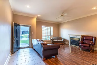 2329 Dietz Ln, Tyler, TX 75701 - Photo 4