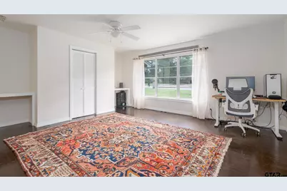 137 Gardner Dr, Palestine, TX 75803 - Photo 18