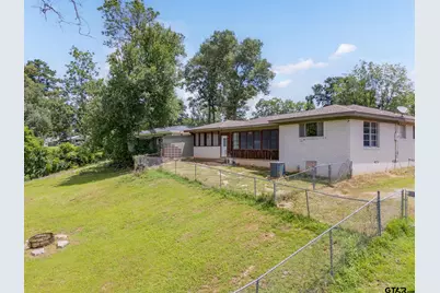137 Gardner Dr, Palestine, TX 75803 - Photo 24