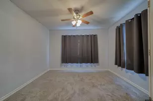 102 E Pirate Ave, Longview, TX 75604 - Photo 10