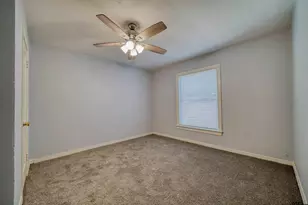 102 E Pirate Ave, Longview, TX 75604 - Photo 18
