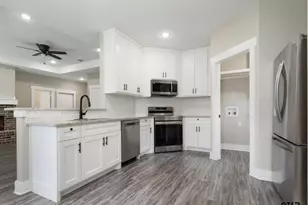 14127 Donna Dr, Brownsboro, TX 75756 - Photo 2