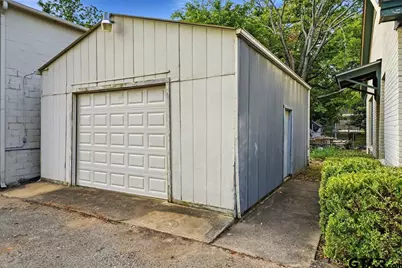 106 S College St, Lindale, TX 75771 - Photo 4
