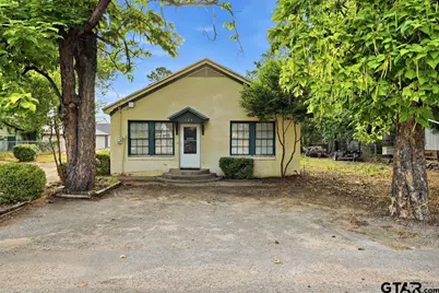 106 S College St, Lindale, TX 75771 - Photo 2