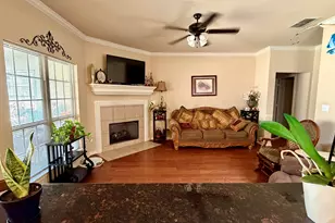 421 Cumberland Rd Unit 404, Tyler, TX 75703 - Photo 4
