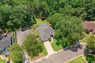4109 Stonebrook Ln, Tyler, TX 75707 - Photo 2