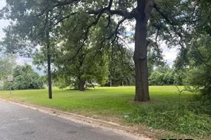 201 W College St, Athens, TX 75751 - Photo 1