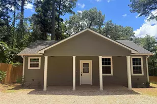 17073 Hillside Dr, Flint, TX 75762 - Photo 1