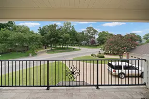 7402 Hollytree Dr, Tyler, TX 75703 - Photo 46