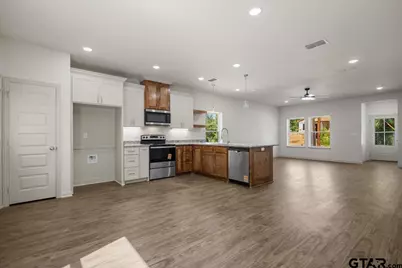 817 Boyd Ave, Tyler, TX 75701 - Photo 12