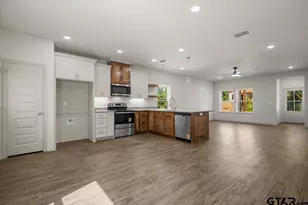 817 Boyd Ave, Tyler, TX 75701 - Photo 12