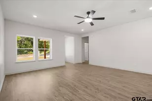817 Boyd Ave, Tyler, TX 75701 - Photo 8