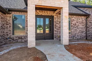 2546 Barton Creek Cir, Tyler, TX 75703 - Photo 4