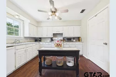 7574 St Hwy 64, Ben Wheeler, TX 75754 - Photo 10