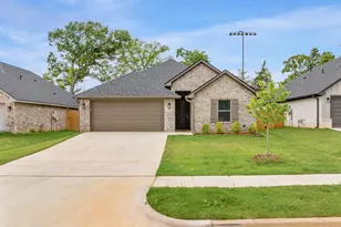 2245 Dogwood Pk Blvd, Tyler, TX 75707 - Photo 1