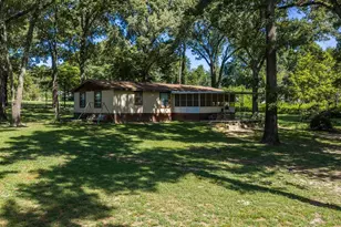 4942 Sunbird Dr, Chandler, TX 75758 - Photo 1