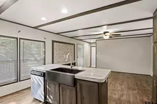 111 Kathy Cir, Mabank, TX 75156 - Photo 8