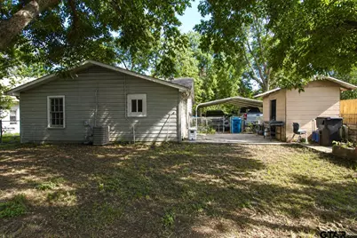 404 Monroe St, Jacksonville, TX 75766 - Photo 20