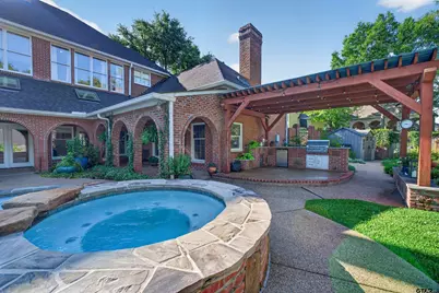 6401 Hollytree Circle, Tyler, TX 75703 - Photo 36