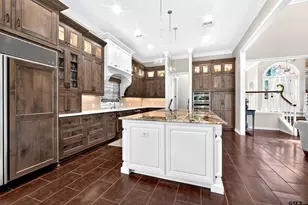 6401 Hollytree Cir, Tyler, TX 75703 - Photo 8